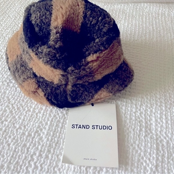 NWT STAND STUDIO Faux Fur Plaid Bucket Hat Tan Black Kids Size XS Unisex